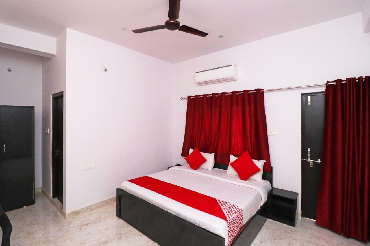 Oyo 39774 Hotel Kanishka Residency Jabalpur Exteriör bild