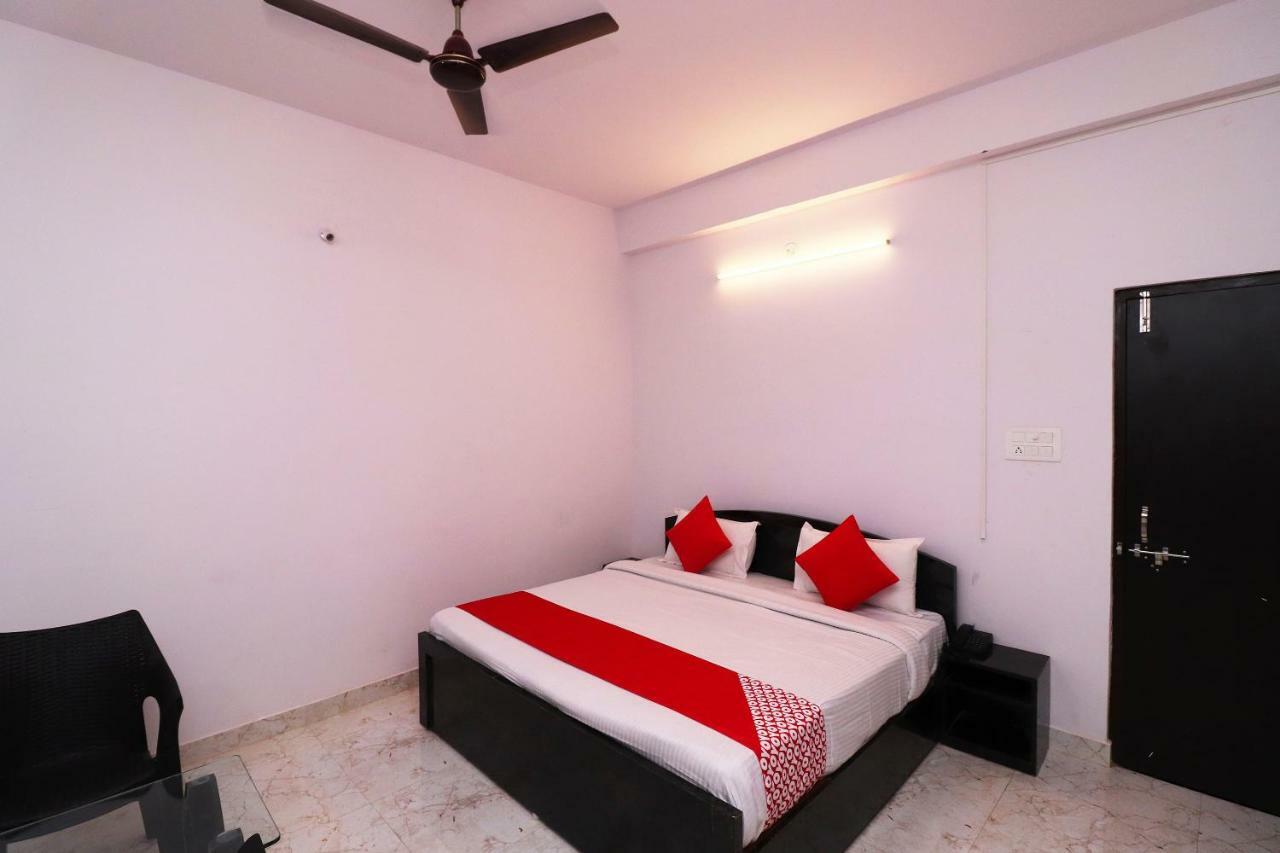 Oyo 39774 Hotel Kanishka Residency Jabalpur Exteriör bild