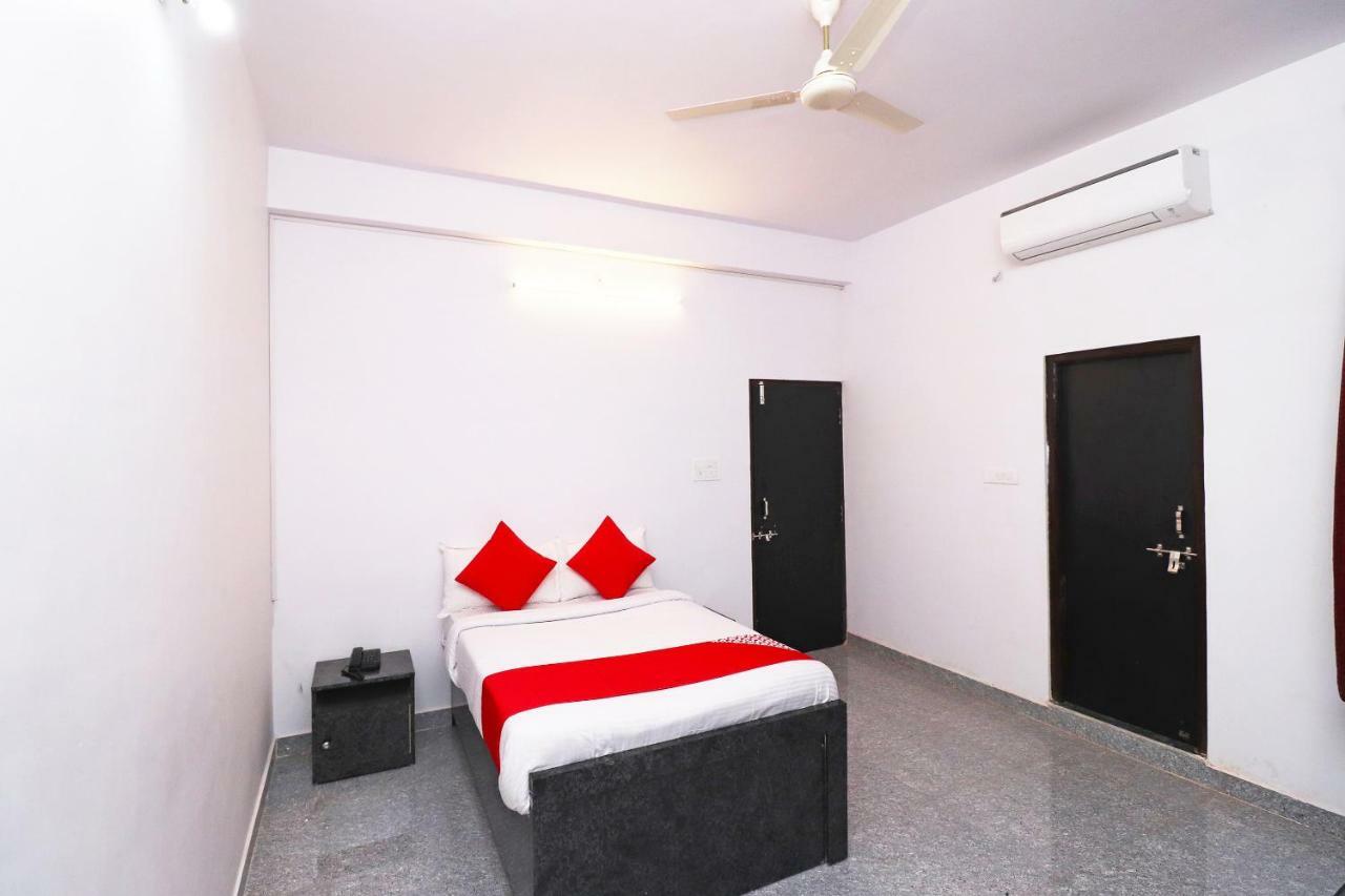 Oyo 39774 Hotel Kanishka Residency Jabalpur Exteriör bild