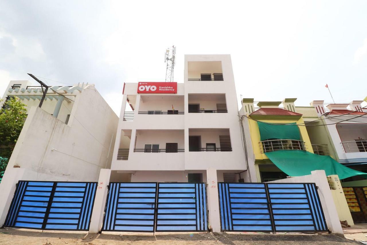 Oyo 39774 Hotel Kanishka Residency Jabalpur Exteriör bild